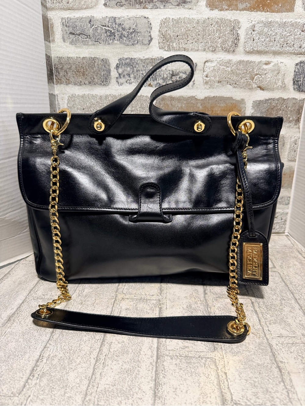 Badgley Mischka Leather Gold Chain Link Shoulder Purse Bag Black